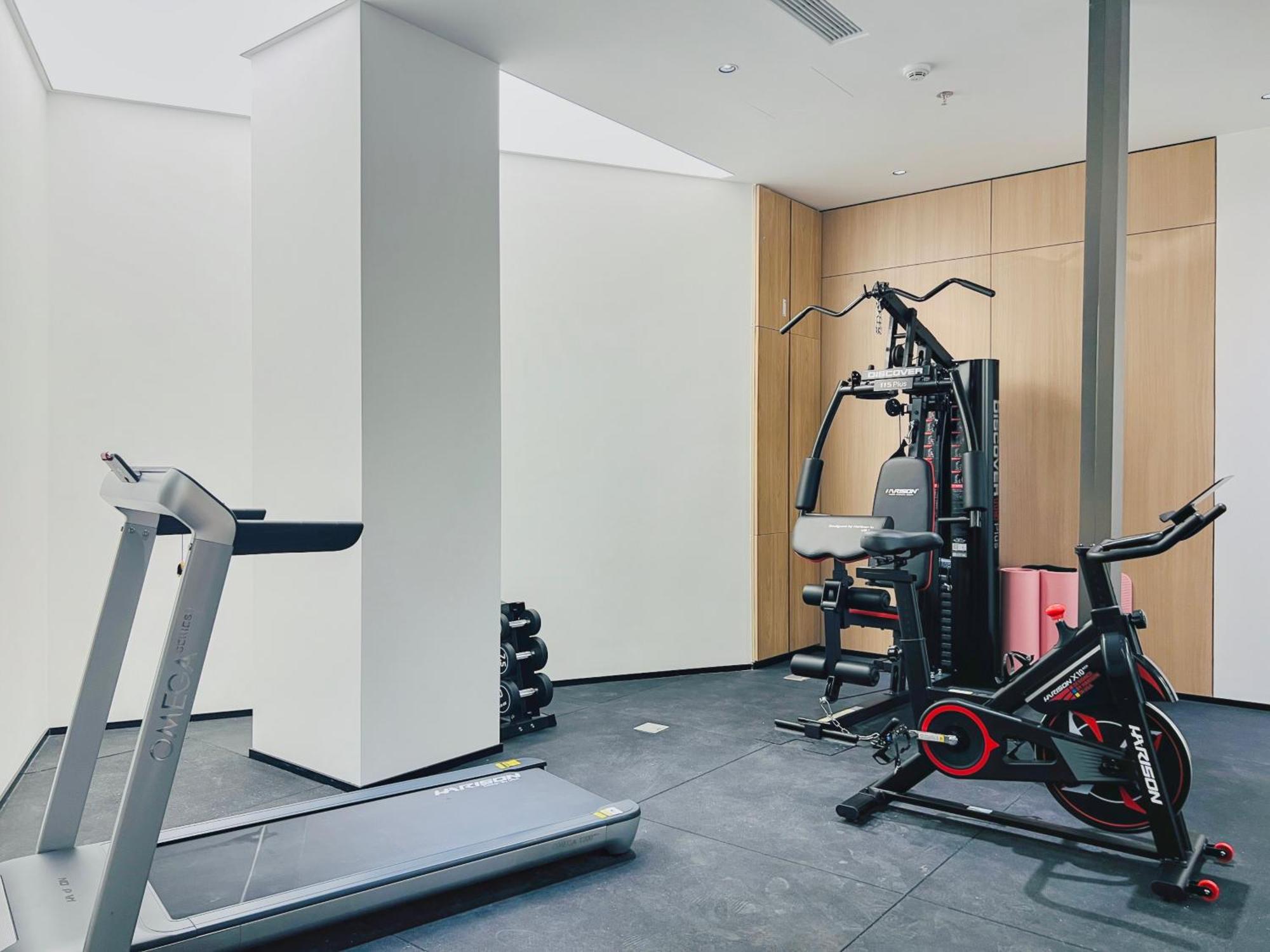 Dayin Garden Hotel -Near People'S Square & Nanjing Road-Large Social Area -Bar -Cafe -Gym -Free Laundry Luggage Storage -24H Front Desk-English Service Shanghai Exterior photo