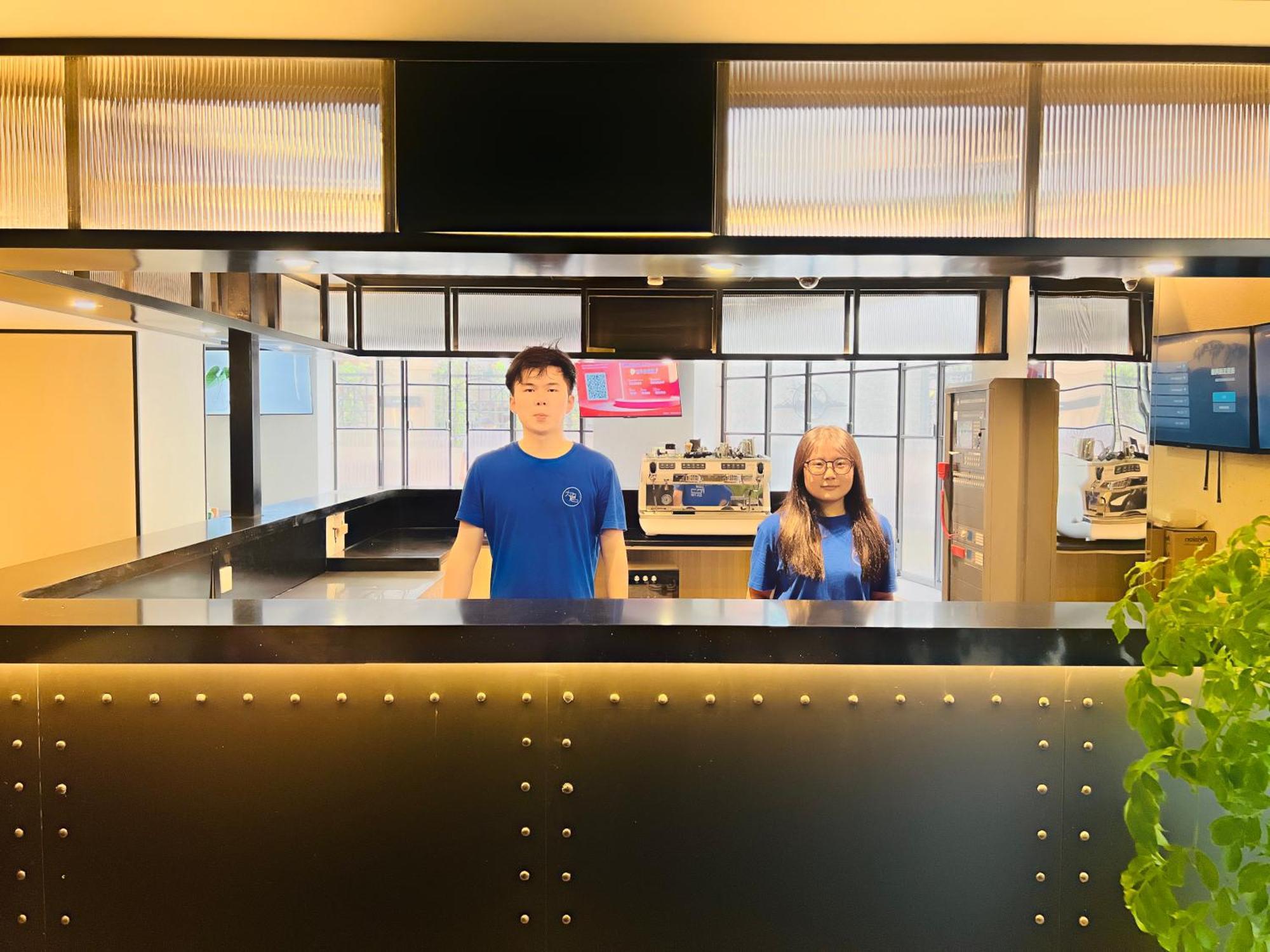 Dayin Garden Hotel -Near People'S Square & Nanjing Road-Large Social Area -Bar -Cafe -Gym -Free Laundry Luggage Storage -24H Front Desk-English Service Shanghai Exterior photo